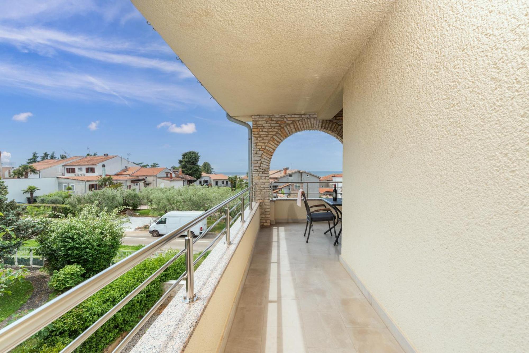 Apartments Marizela Пореч Экстерьер фото