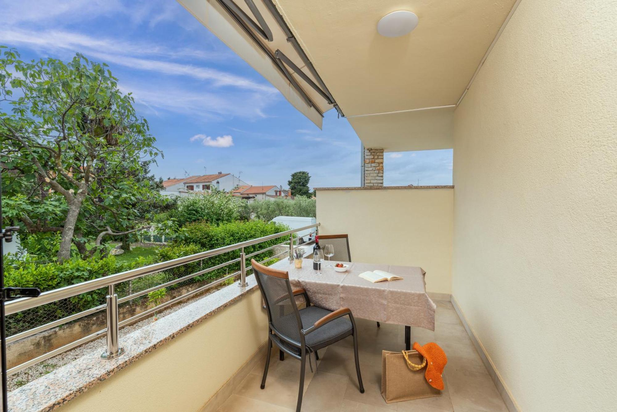 Apartments Marizela Пореч Экстерьер фото