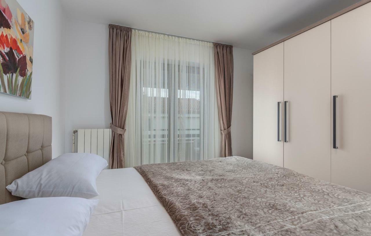 Apartments Marizela Пореч Экстерьер фото