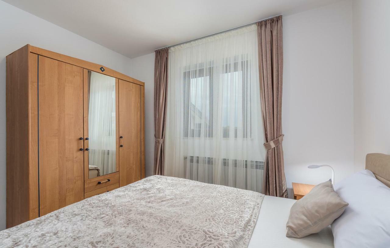 Apartments Marizela Пореч Экстерьер фото
