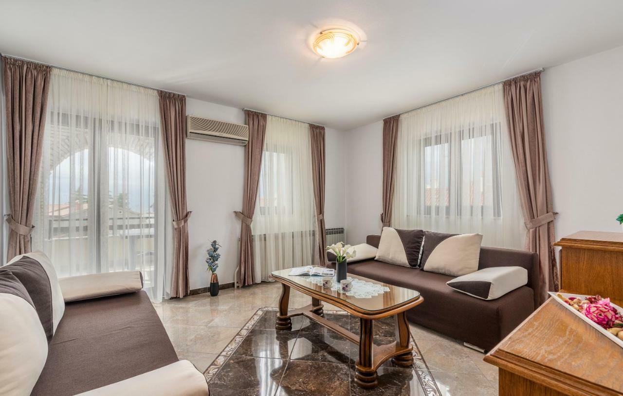 Apartments Marizela Пореч Экстерьер фото